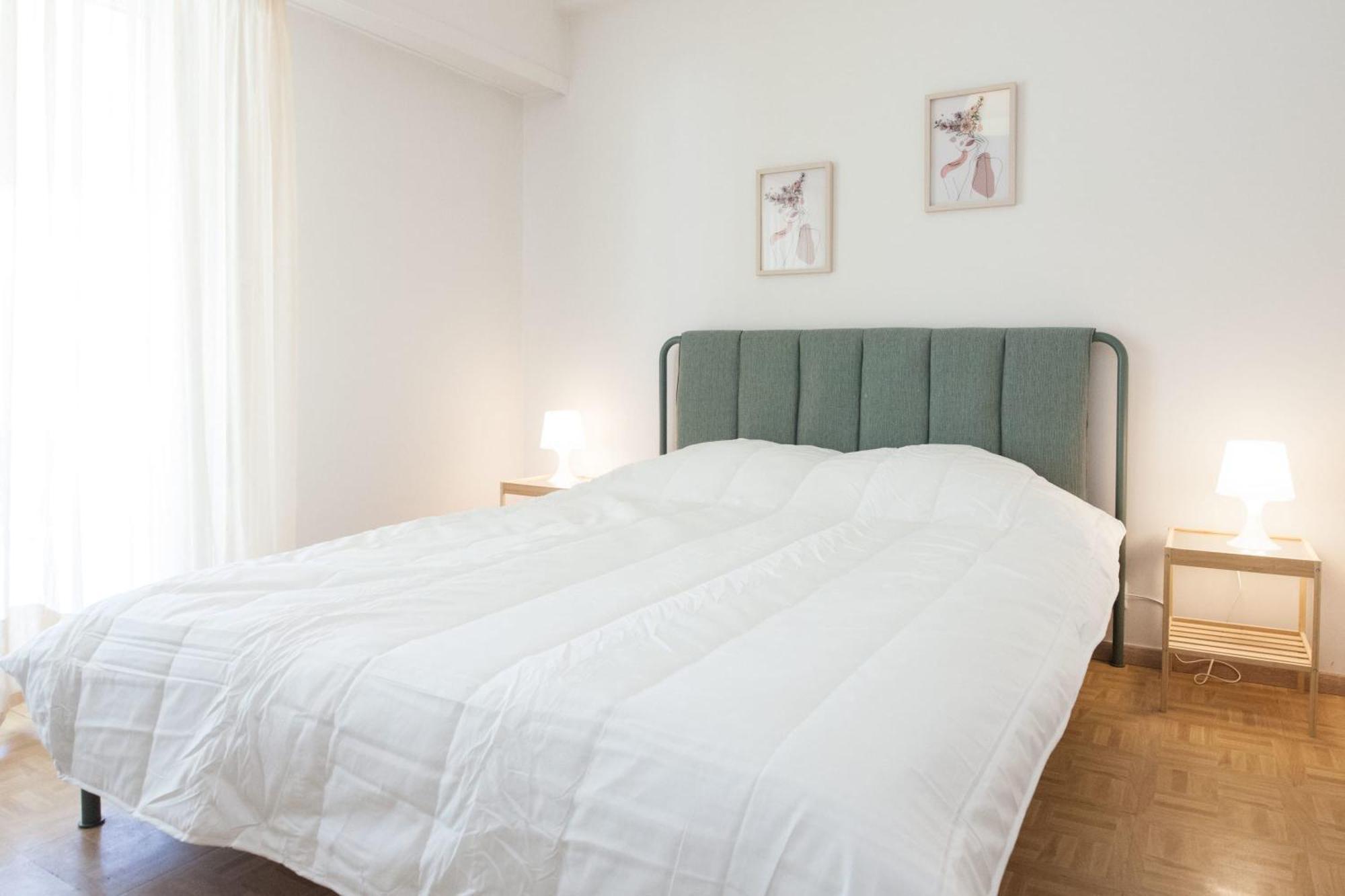 Modern 1 Bd Balcony Apt Near Metro In Kato Patisia Афины Экстерьер фото