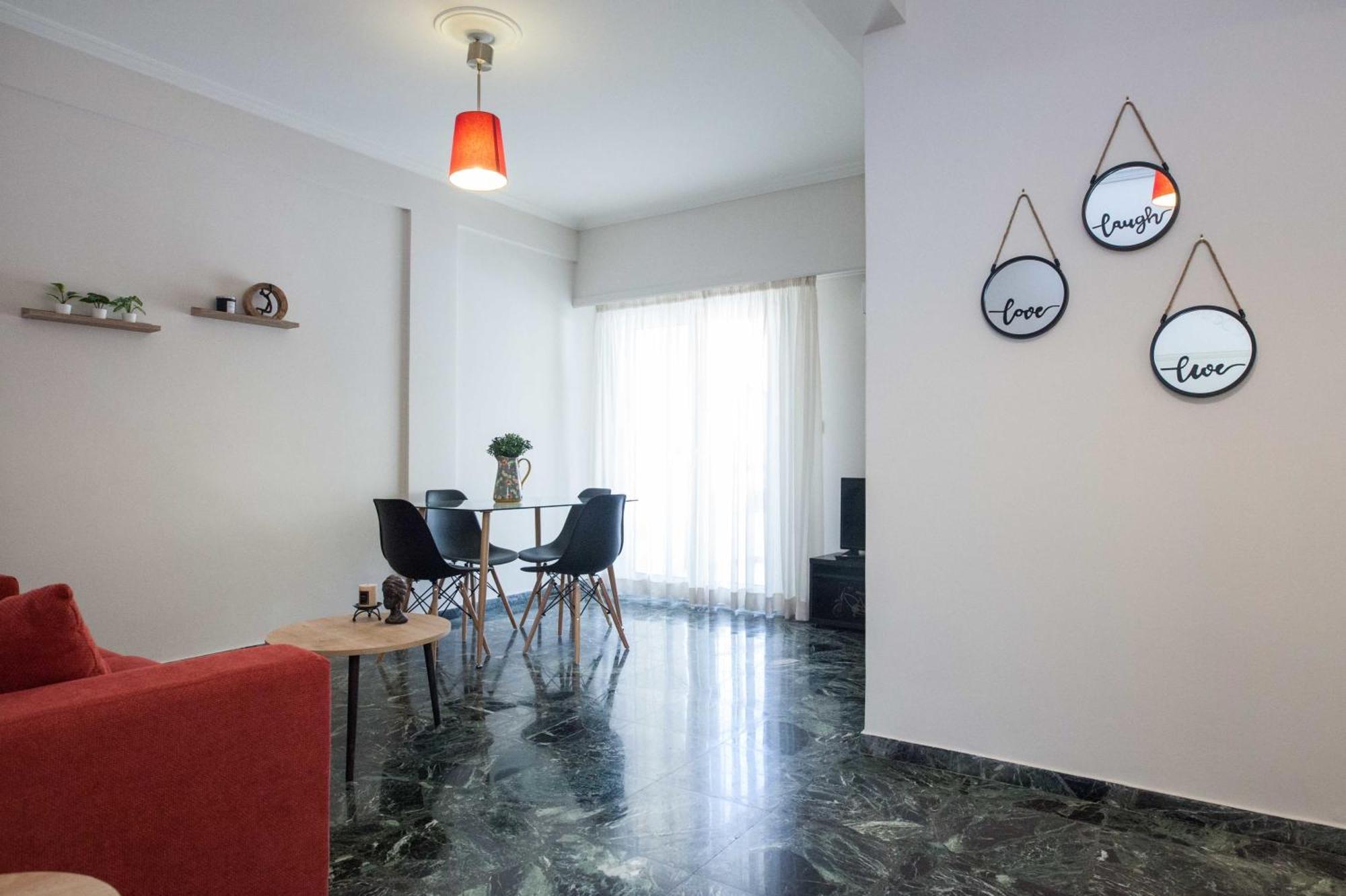 Modern 1 Bd Balcony Apt Near Metro In Kato Patisia Афины Экстерьер фото
