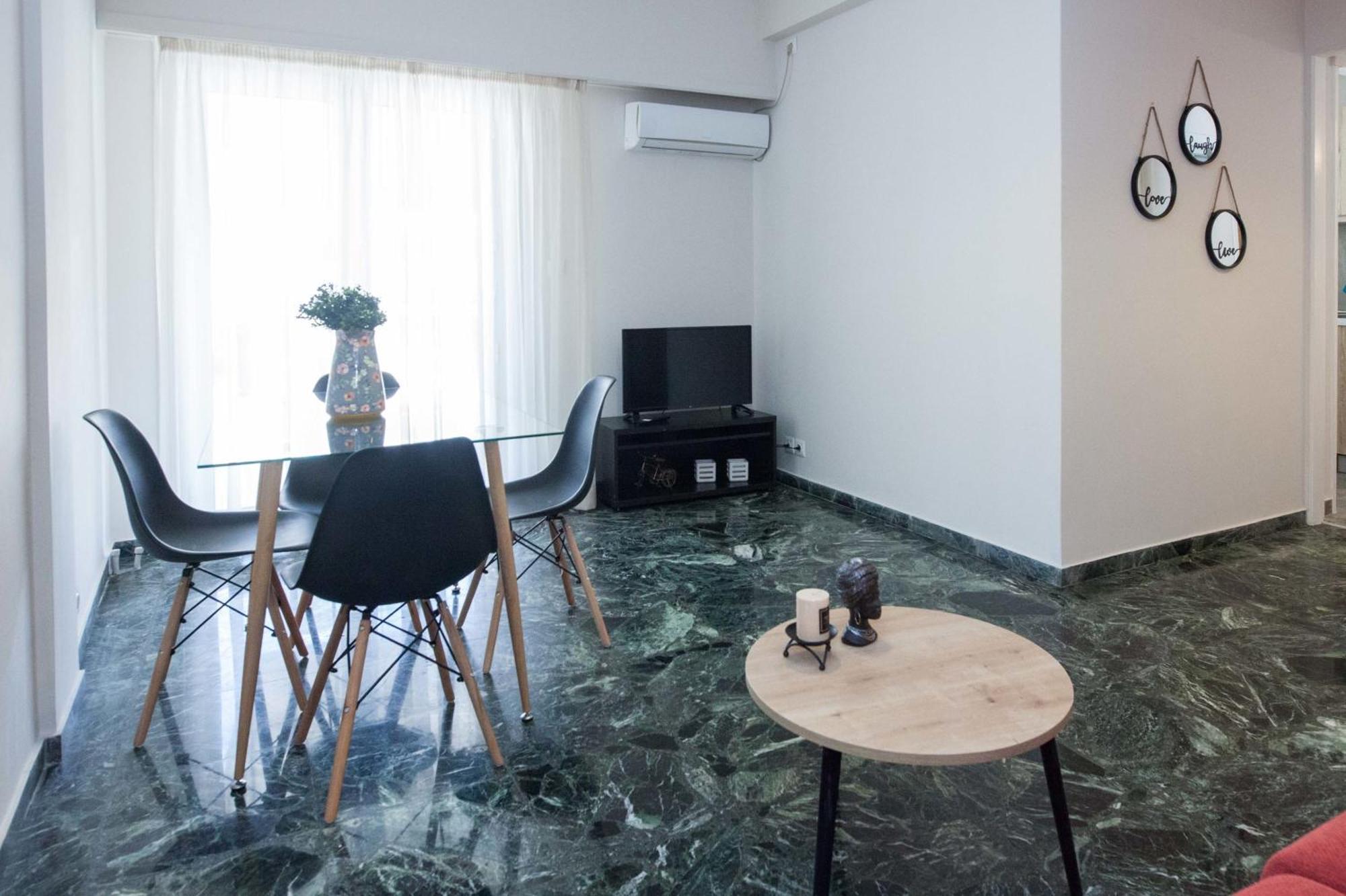 Modern 1 Bd Balcony Apt Near Metro In Kato Patisia Афины Экстерьер фото